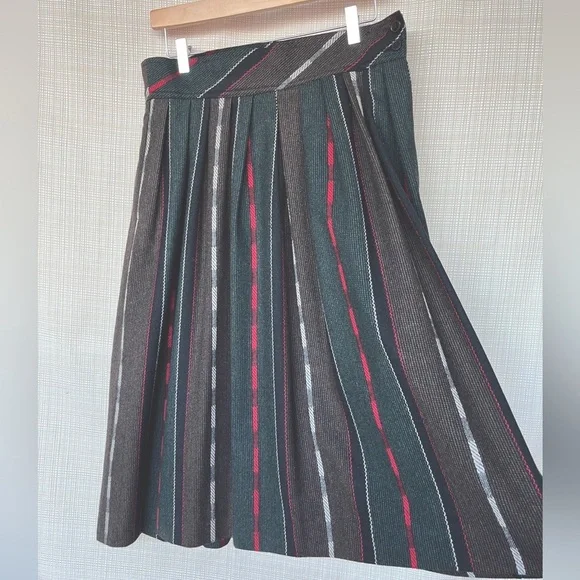 VINTAGE Plaid Wool Midi Skirt Pockets Preppy Classic Boho Vagabond Mixed Media